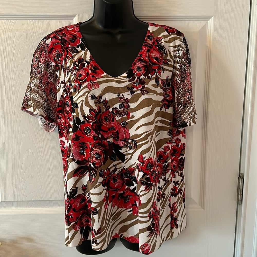 Peter Nygard 55% cotton 45% rayon size XL never worn. No tags.